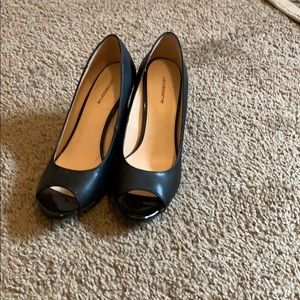 NWOT Liz Claiborne peep toe wedge shoes